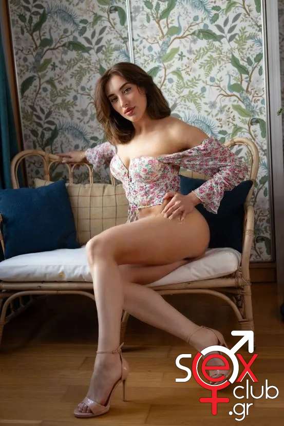 Escort--9267